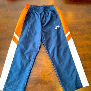 Nike wind pants 3t